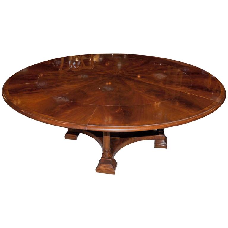 Round Regency Extendable Dining Table, Round Spinning Extendable Dining Table