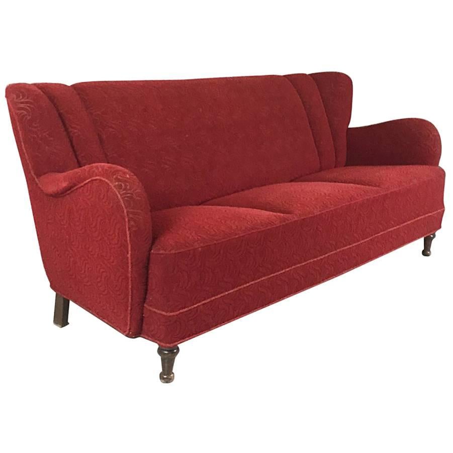 Danish 1950s Three-seat sofa, with red patterned original upholstery For Sale