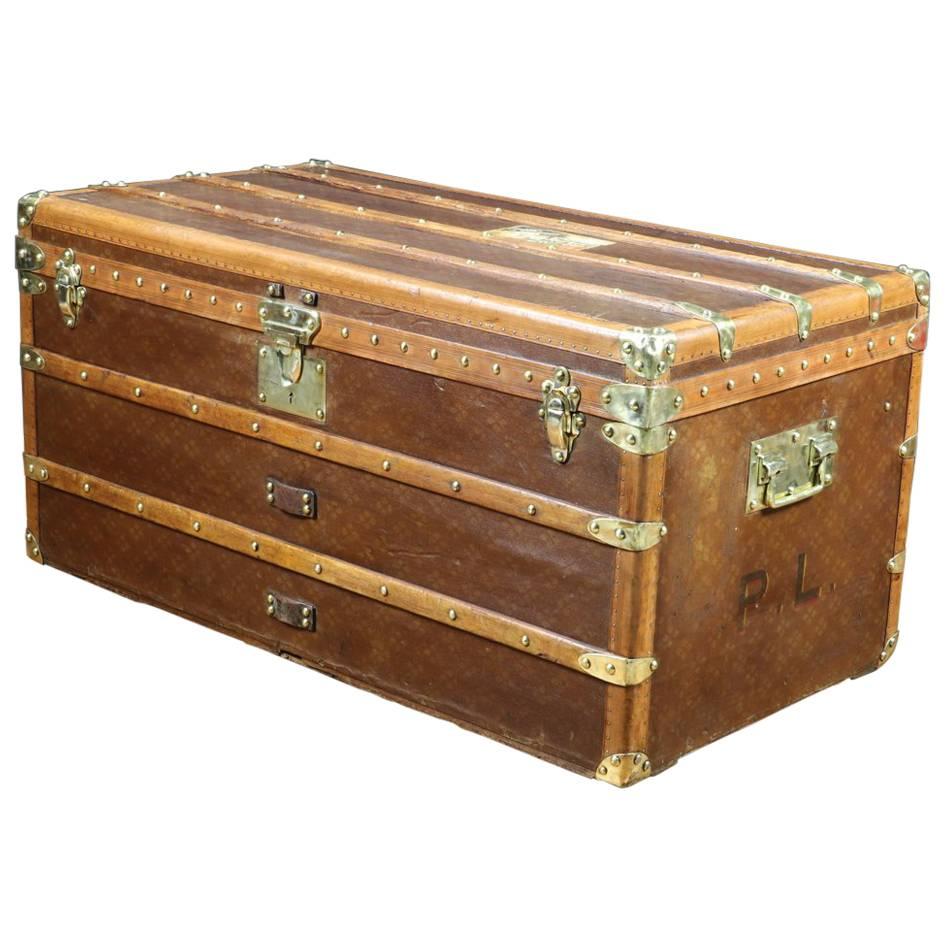 1930s Steamer Trunk French Brand " Aux Etats Unis"