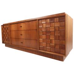 Mid-Century Modern Brutalist Style Nine-Drawer Dresser 10