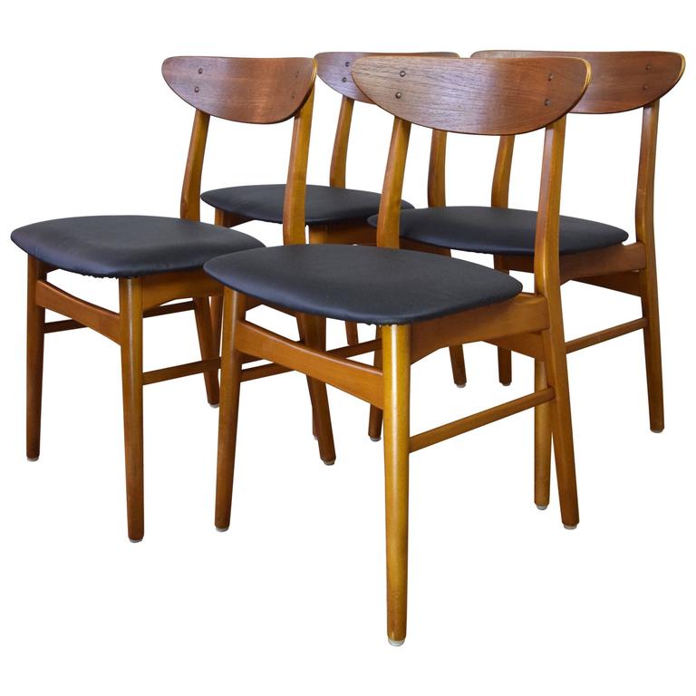 Danish Teak And Beech Dining Chairs 1960s For At 1stdibs Danish Teak And Beech Dining Chairs 1960s For
