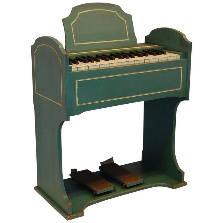 Childs Pump Organ Circa 1940 By The Estey Organ Corporation For