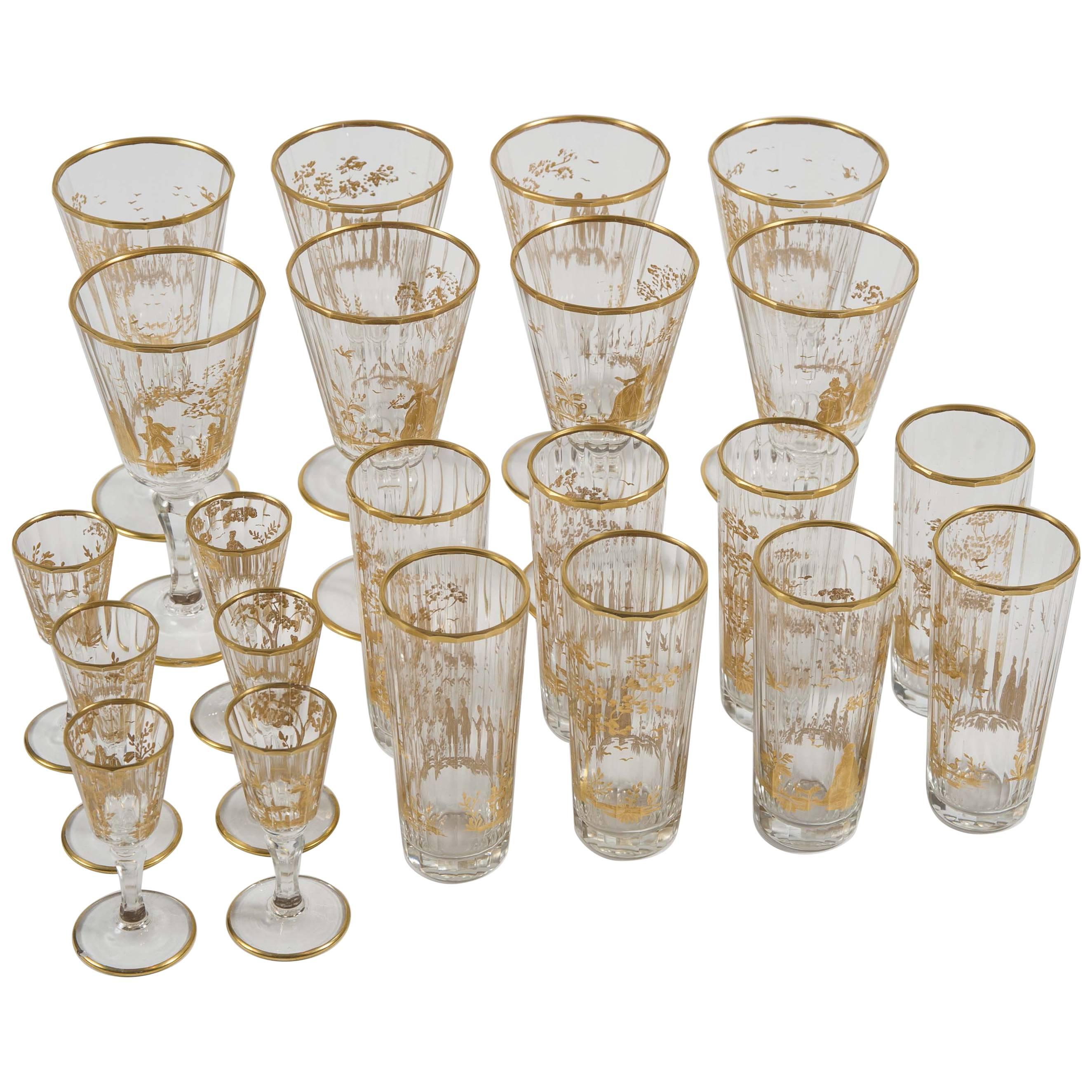 Early 20th Century Set of Italian Drinking Glasses with Gilt Decoration For Sale
