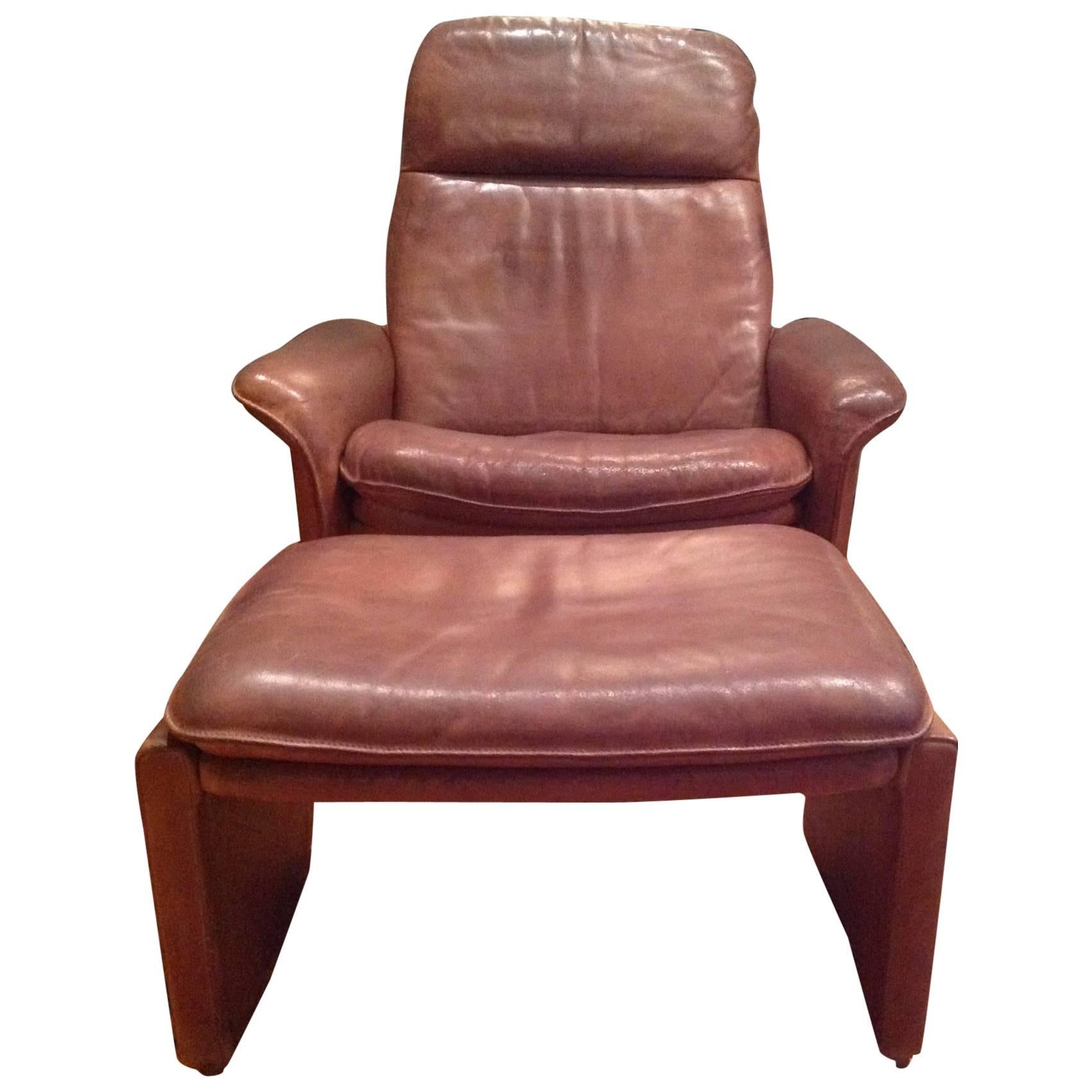 De Sede DS-50 Adjustable Lounge Chair and Ottoman in Soft Brown Neck Leather For Sale