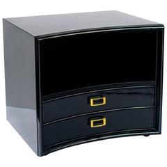 Mid-Century Modern Bowed Front End Table by Paul Frankl 6