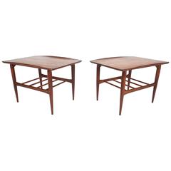 Mid-Century Modern Walnut End Tables by Basset Furniture Company 4