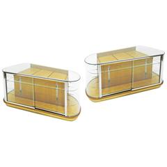 Luxurious Pair of Asymmetrical Vetrines 8