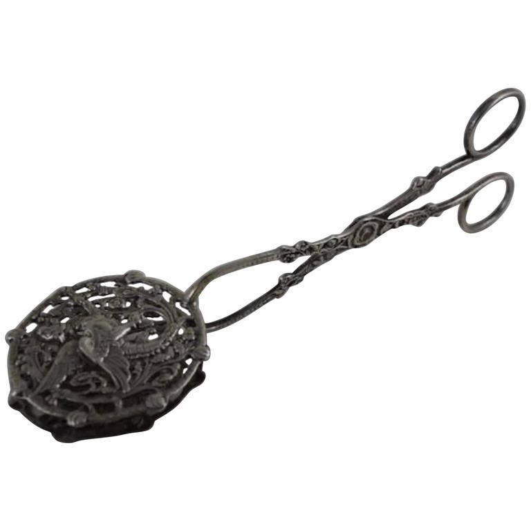 Sterling Silver Repousse' Asparagus Serving Tongs For Sale at 1stdibs