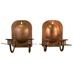 Pair of American Hand-Hammered Copper Arts and Crafts Candle Sconces, circa 1920 4