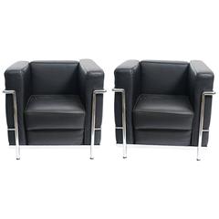 Pair of Le Corbusier LC-2 Style Leather Lounge Chairs 8