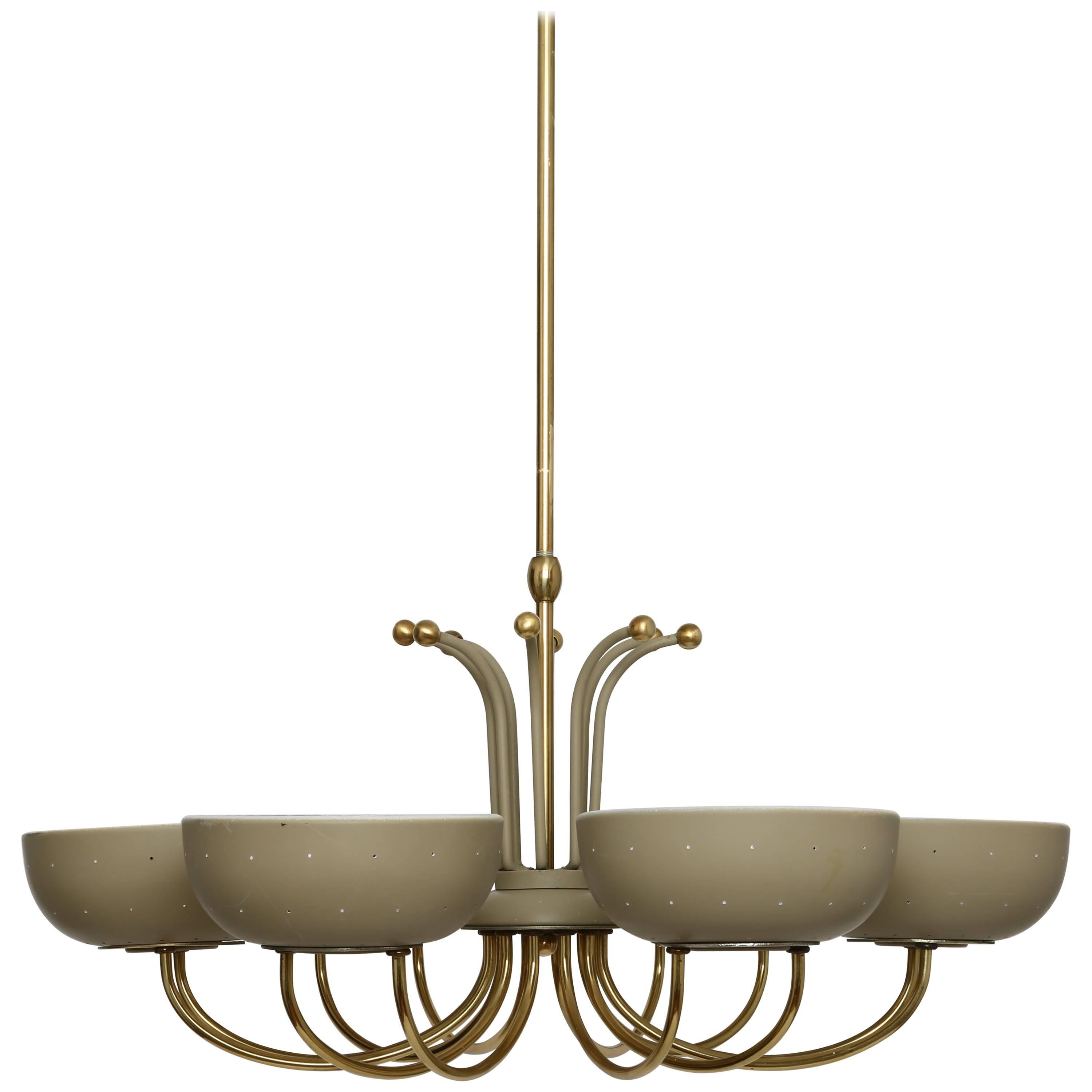 Elegant chandelier by Lightolier.
Six lights held by brass branches.

    