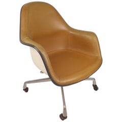 Mid-Century Modern Herman Miller Shell Desk Chair