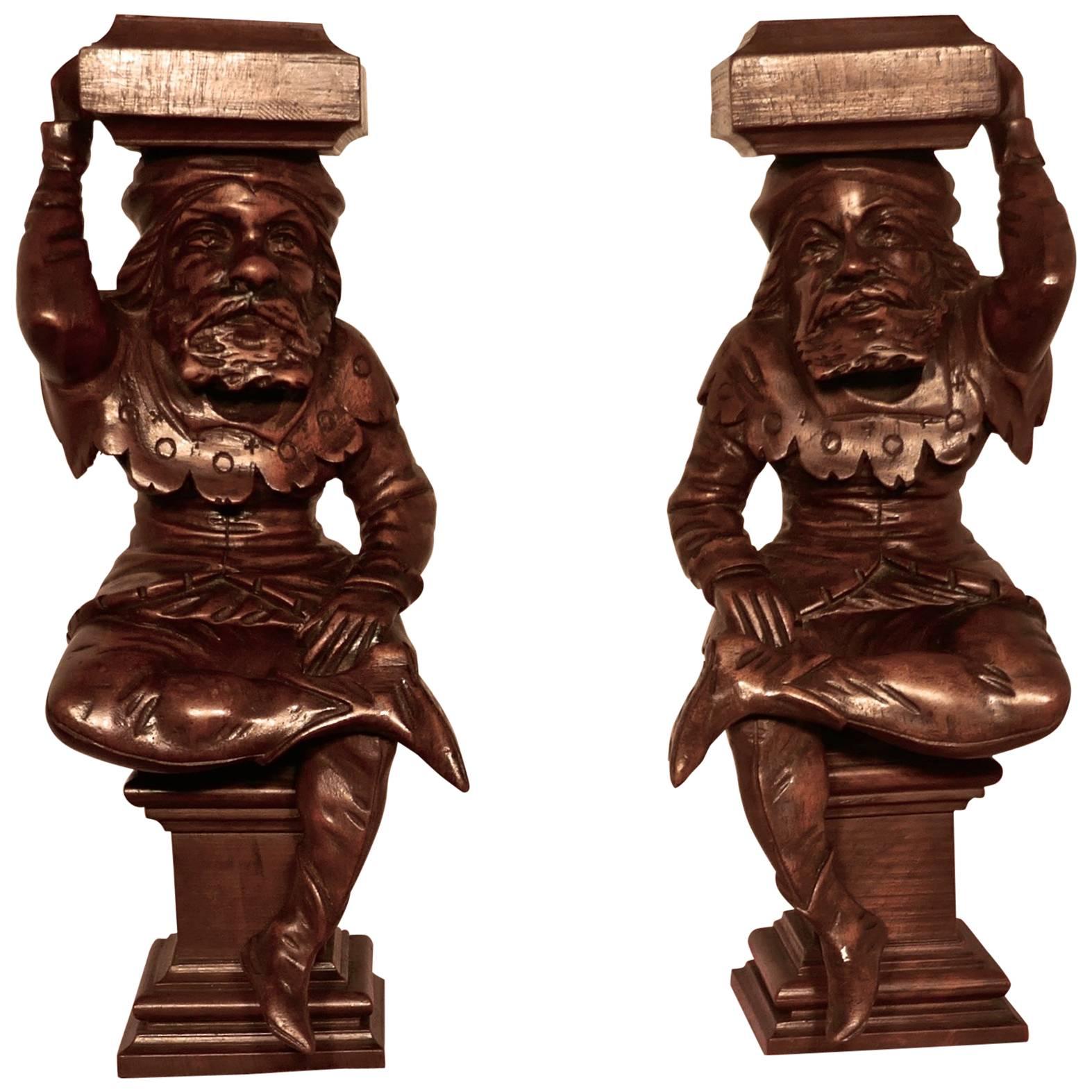 Pair of Early 19th Century Carved Court Jesters Figural Carvings  For Sale