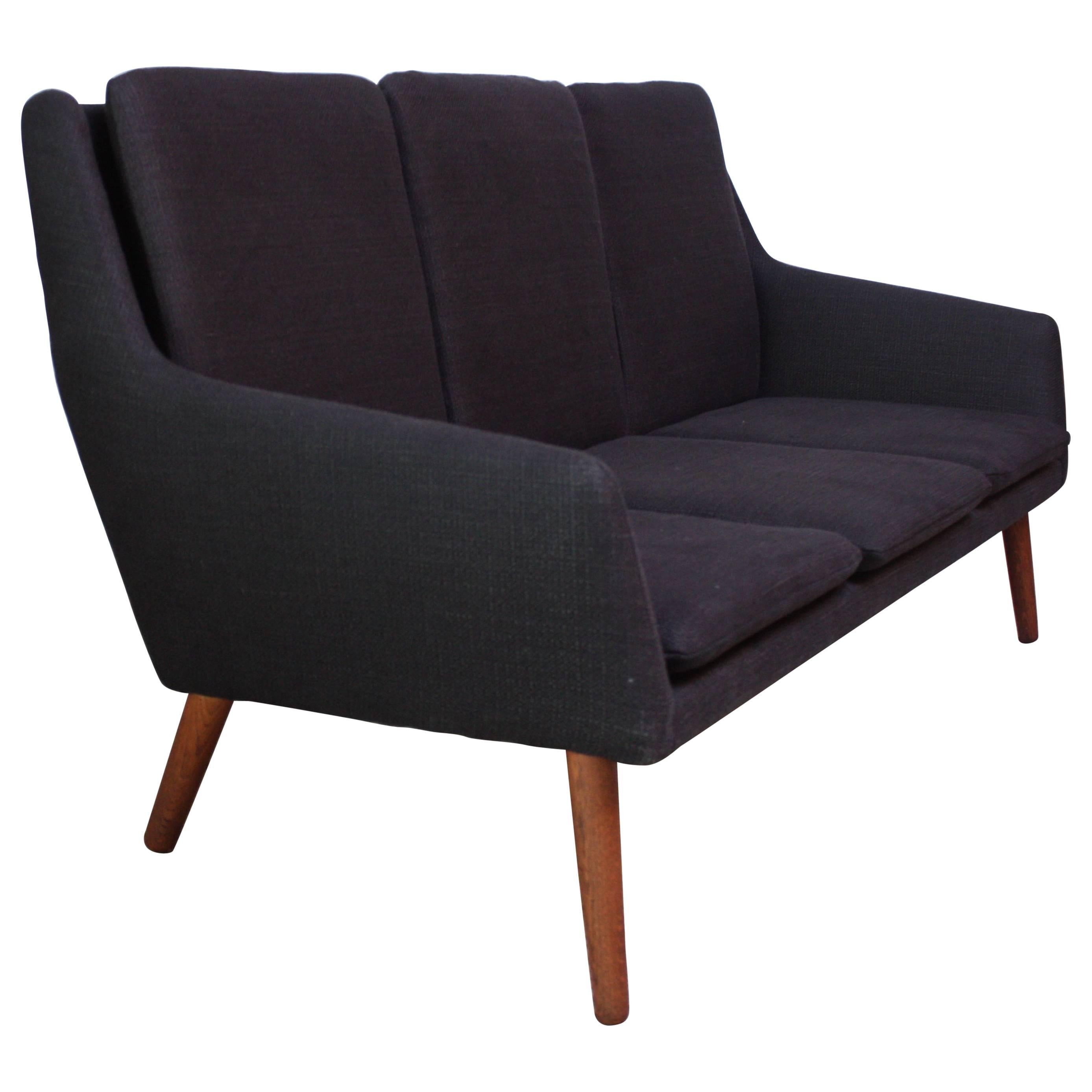 Dänisches modernes dänisches Sofa von Erik Ostermann und H. Hpner Petersen im Angebot