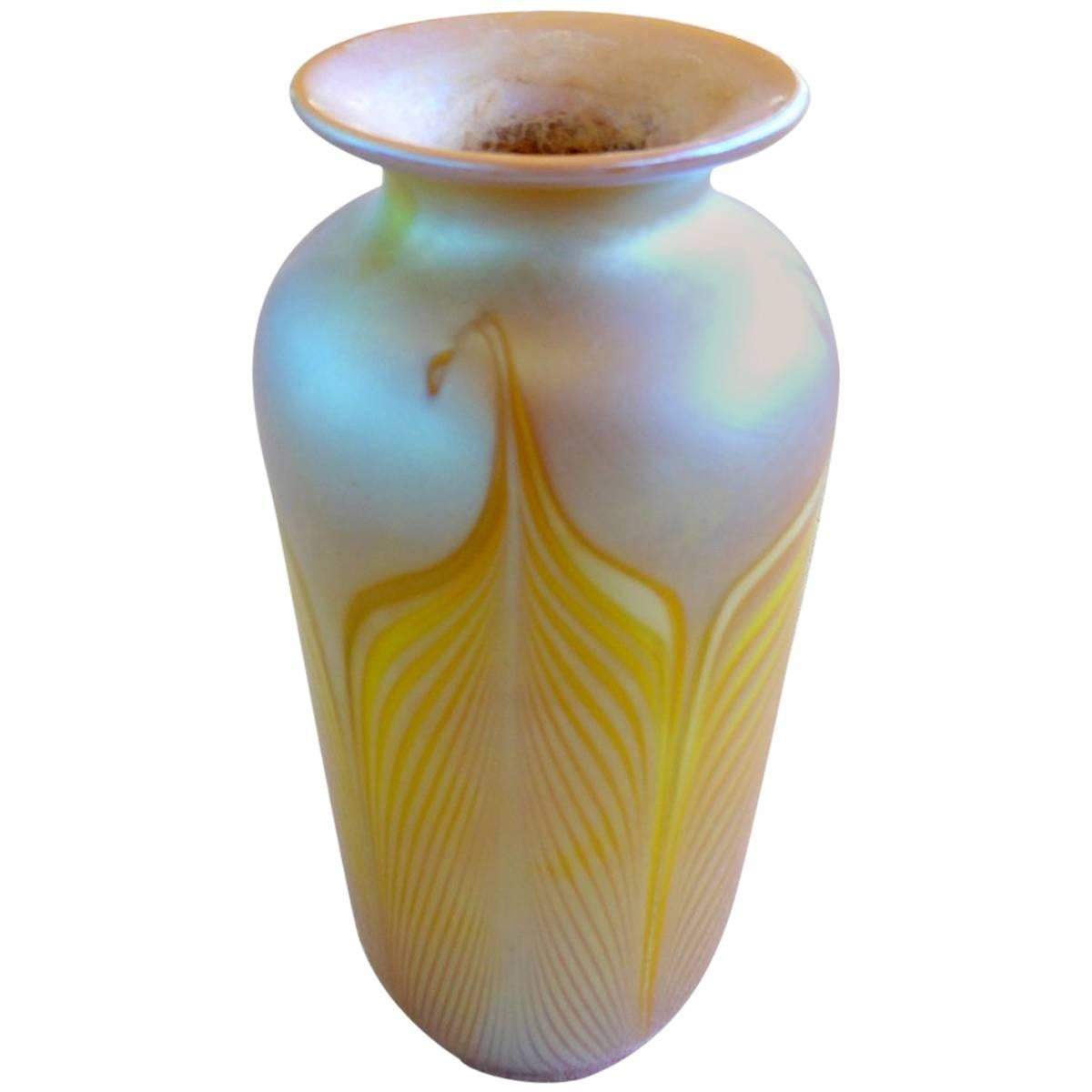 Pulled Feather Art Glass Vase by Donald Carlson For Sale