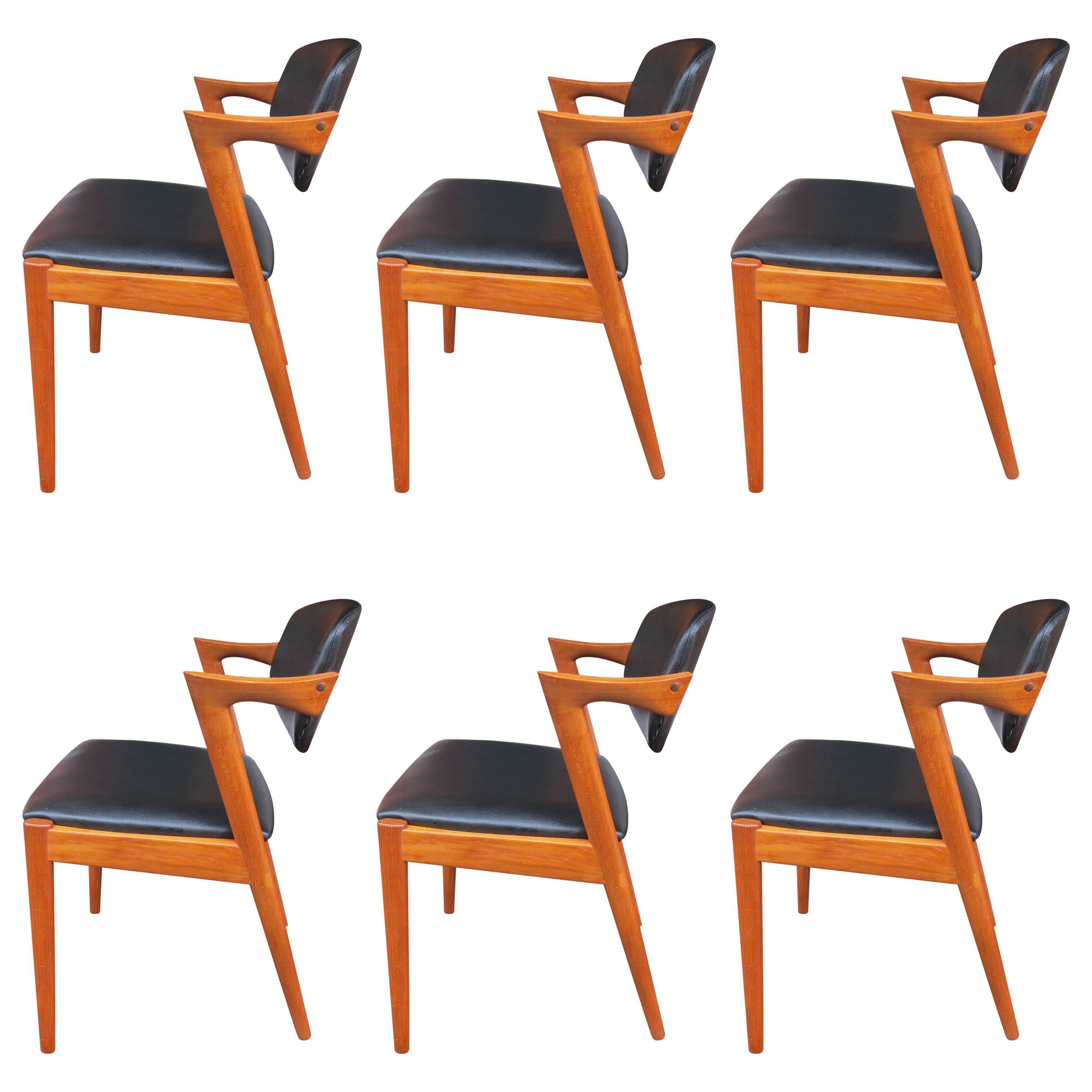 12 Kai Kristiansen Chairs model 42 in Teak CUSTOM UPHOLSTERY AVAILABLE For Sale