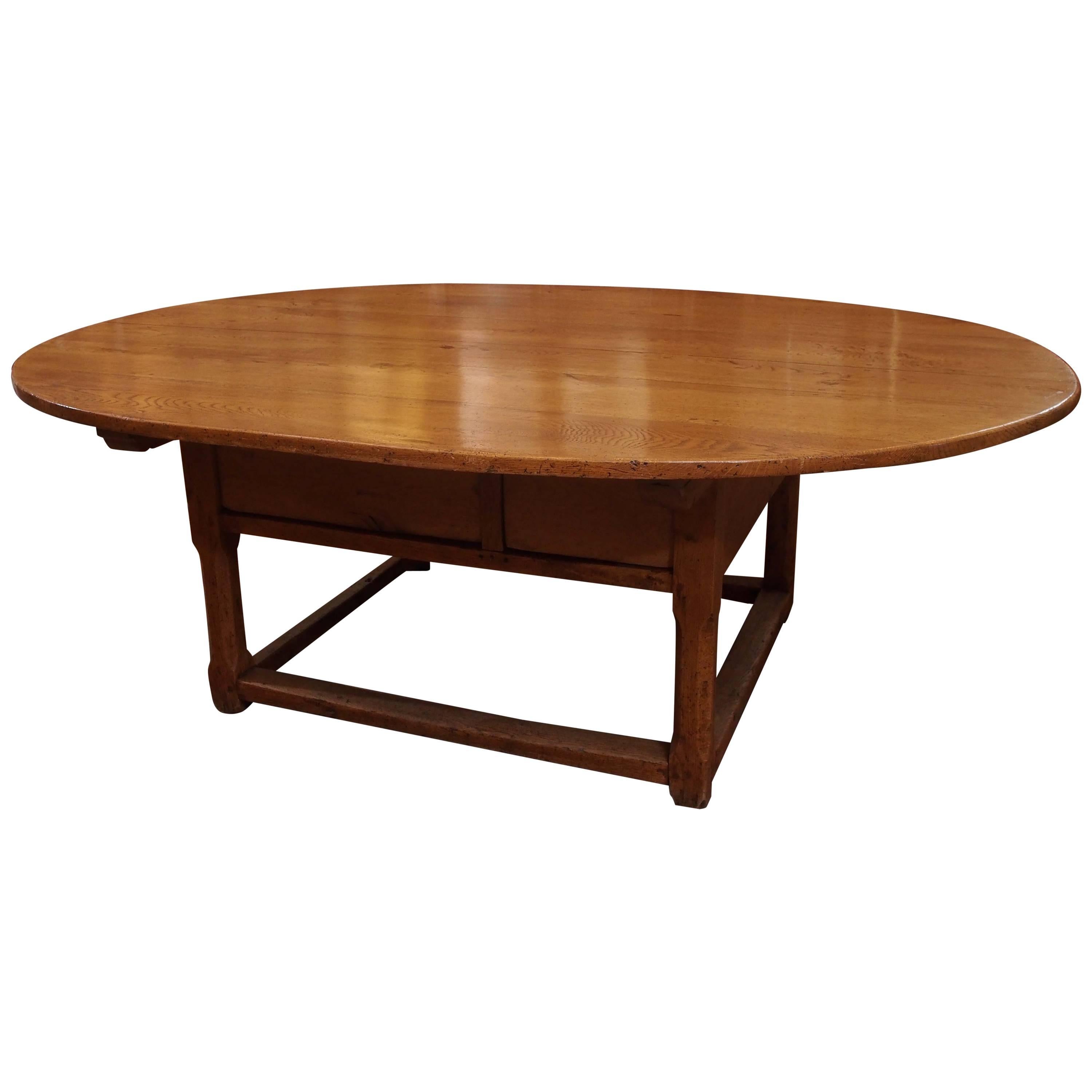 19th Century French Oak Oval Table For Sale