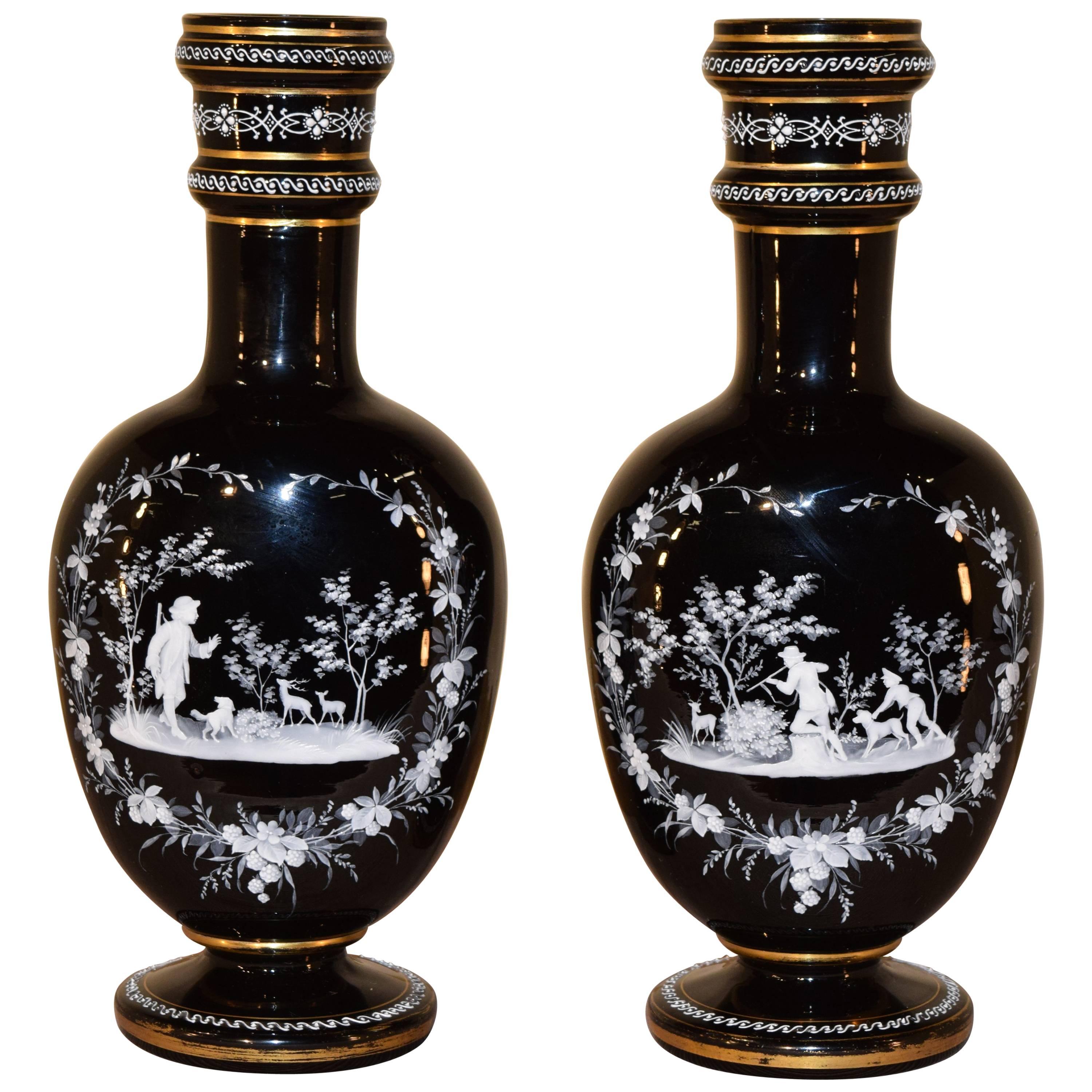 19th Century Pair of Mary Gregory Vases with Hunting Scenes For Sale