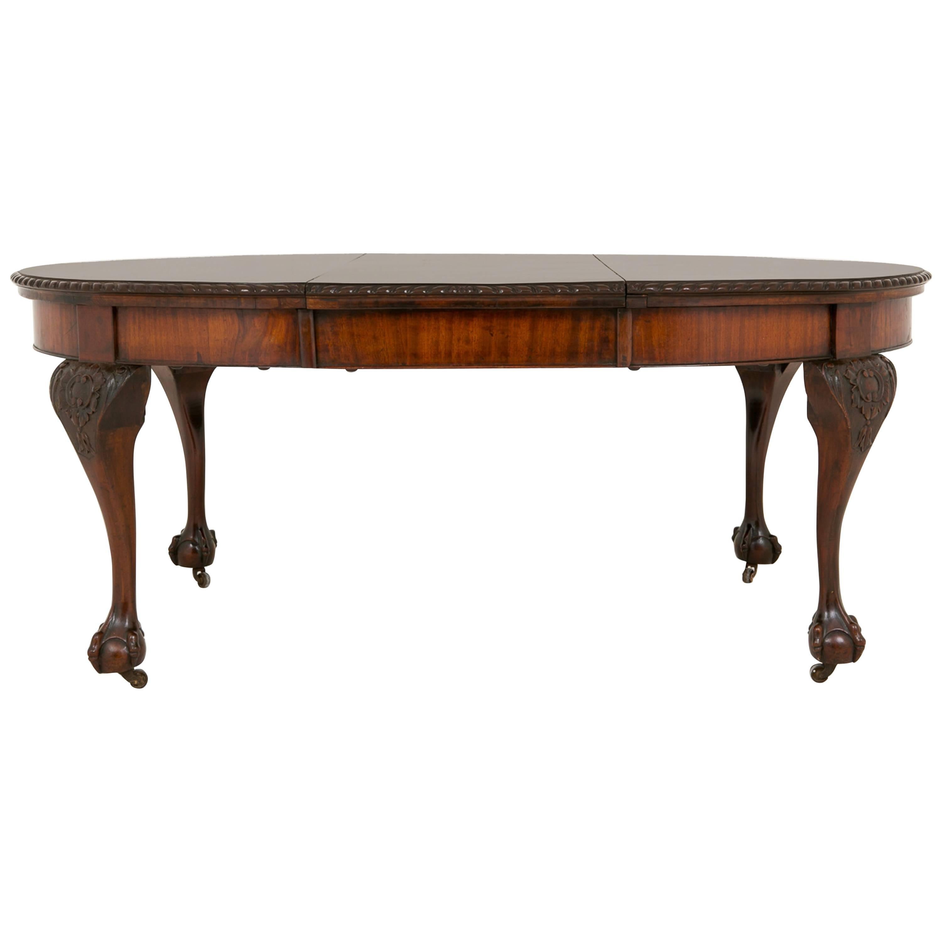 Late Victorian Mahogany Extending Dining Table For Sale