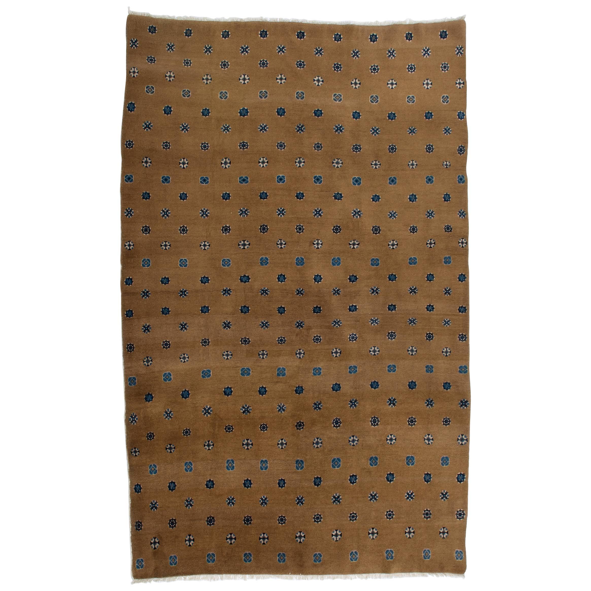 Taste minimaliste pour un vieux camel rare  Tapis de Ningxia en vente