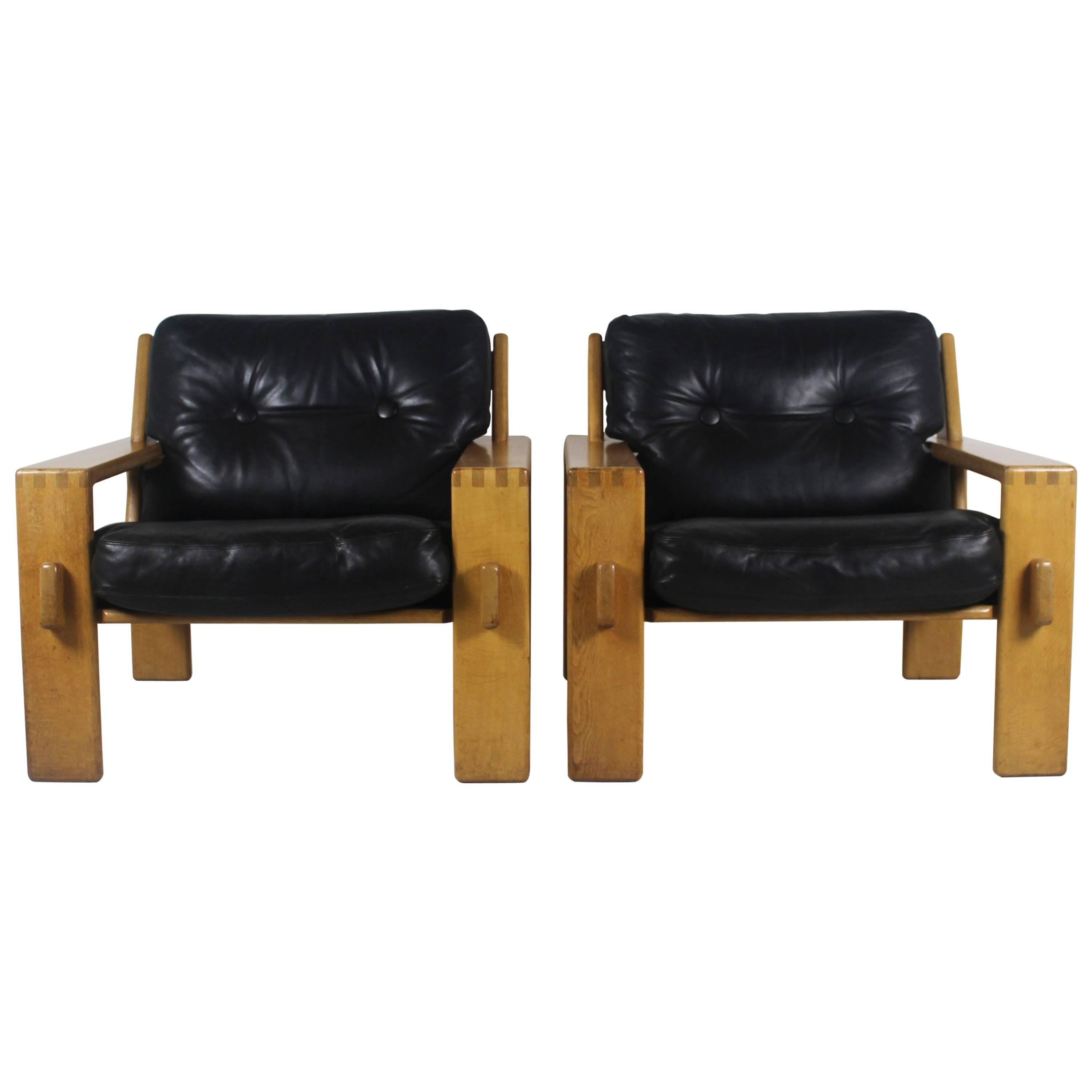 Pair of Danish Armchairs in the Style of Hans Wegner, 1960 For Sale