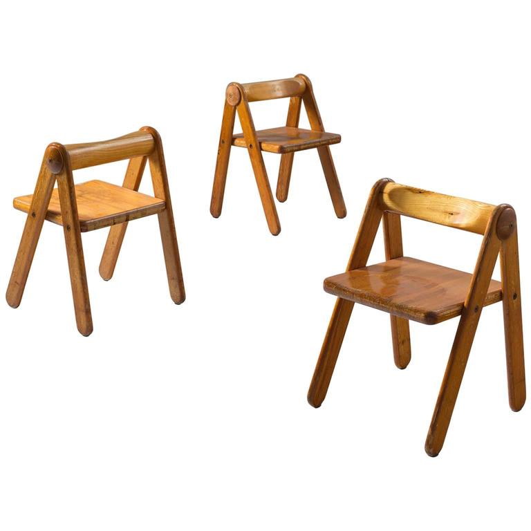 Three Small Chairs in Solid Oak For Sale at 1stdibs
