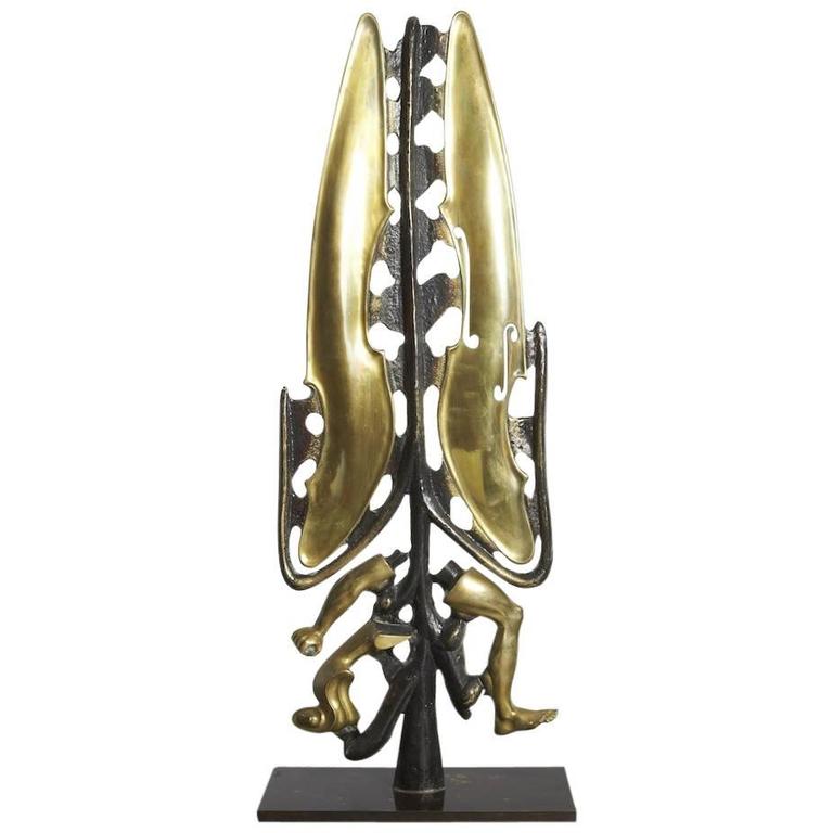 Sculpture by Cristian Todié For Sale