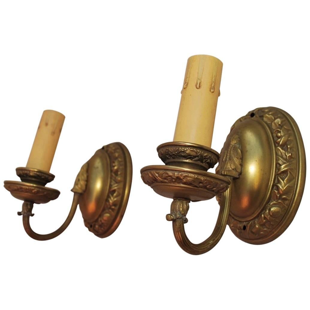 Elegant Pair of 1920s Brass Sconces For Sale