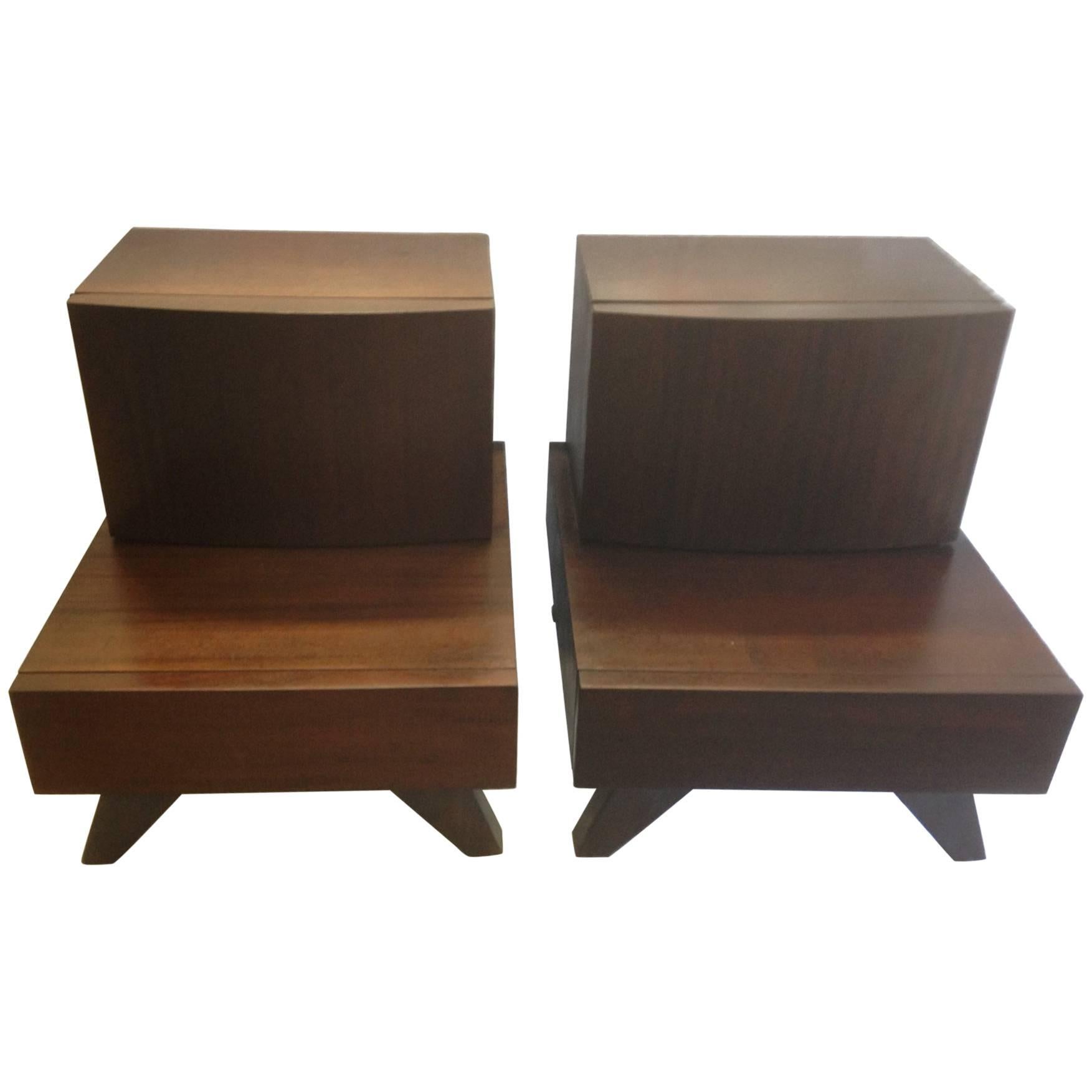 Pair of Mid-Century Wooden Bedside/End Tables For Sale