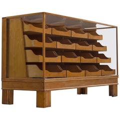 Vitrine in Oak and Glass 3