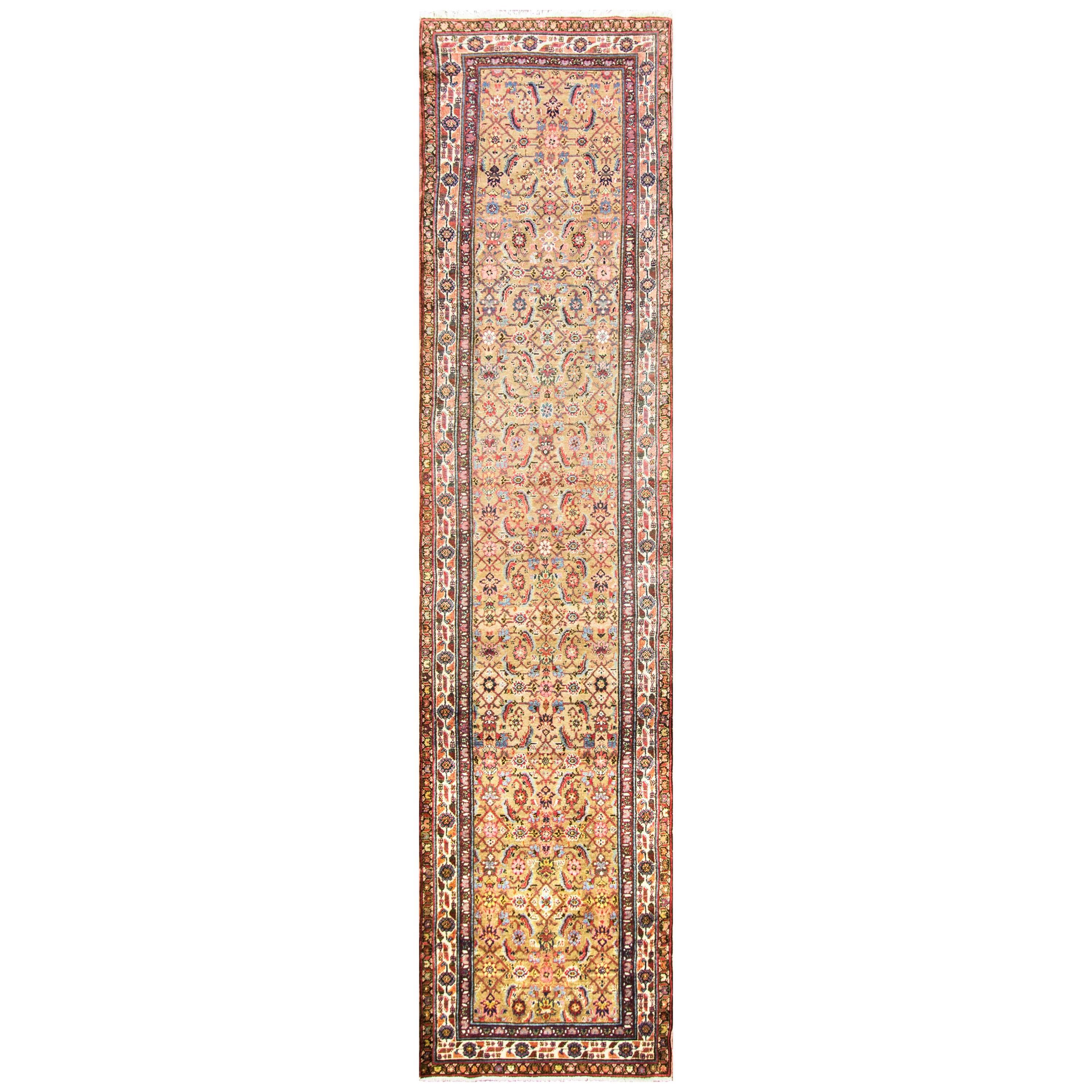 Tapis de couloir persan ancien Malayer, couleur camel en vente