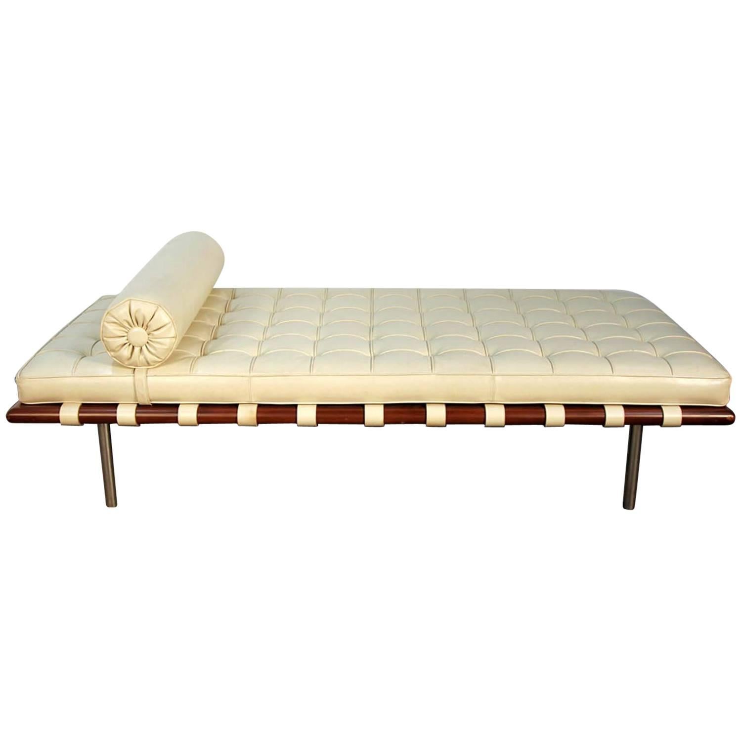 Mies Van Der Rohe for Knoll Barcelona Daybed in White Leather