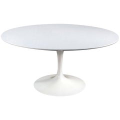 Eero Saarinen for Knoll Tulip Table in White Lacquer Mid-Century Modern