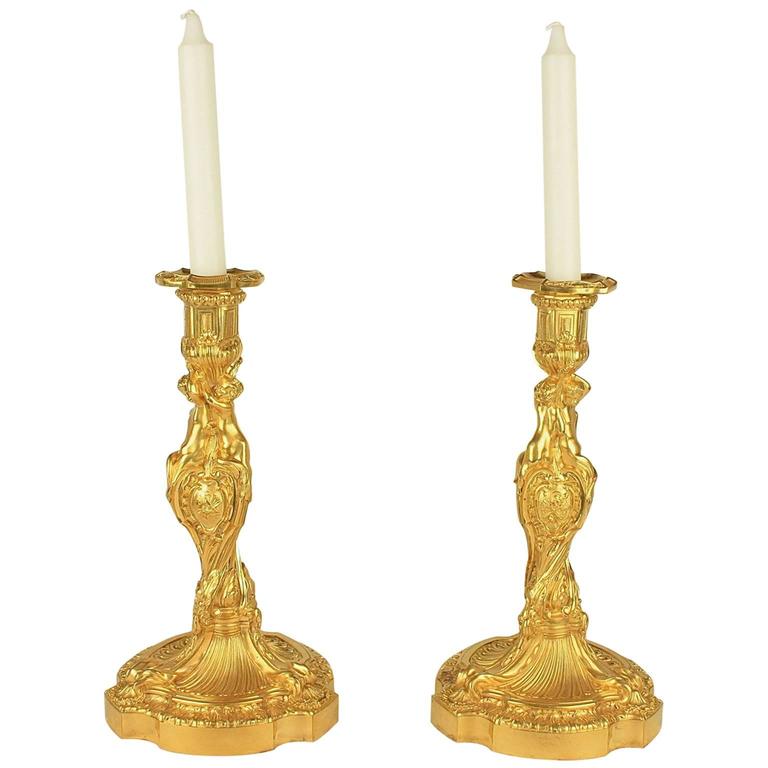 Zwei 18. Jahrhundert Louis XV Goldbronze Leuchter nach Meissonier 1
