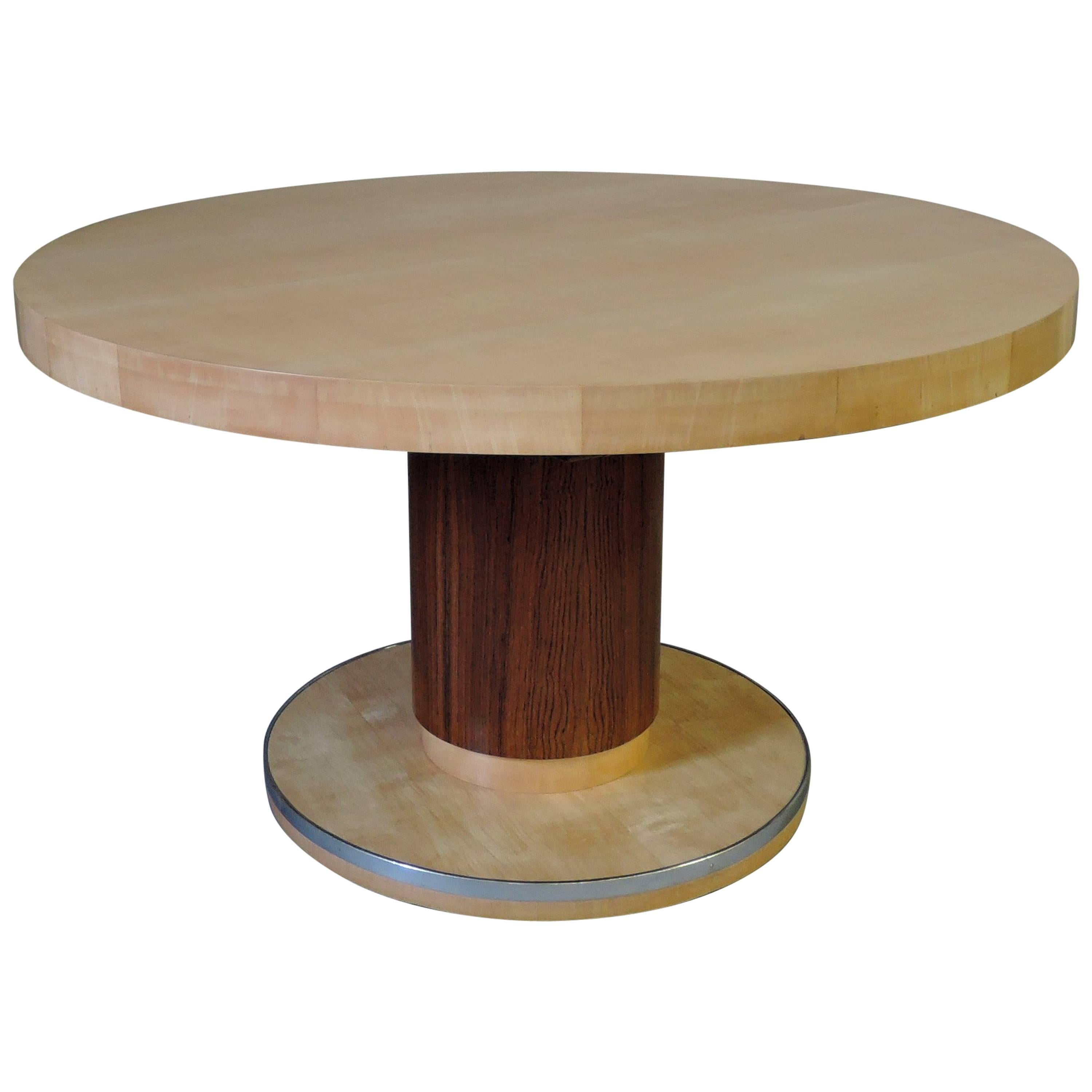 A Fine Round Art Deco Extendable Dining Table by De Coene 