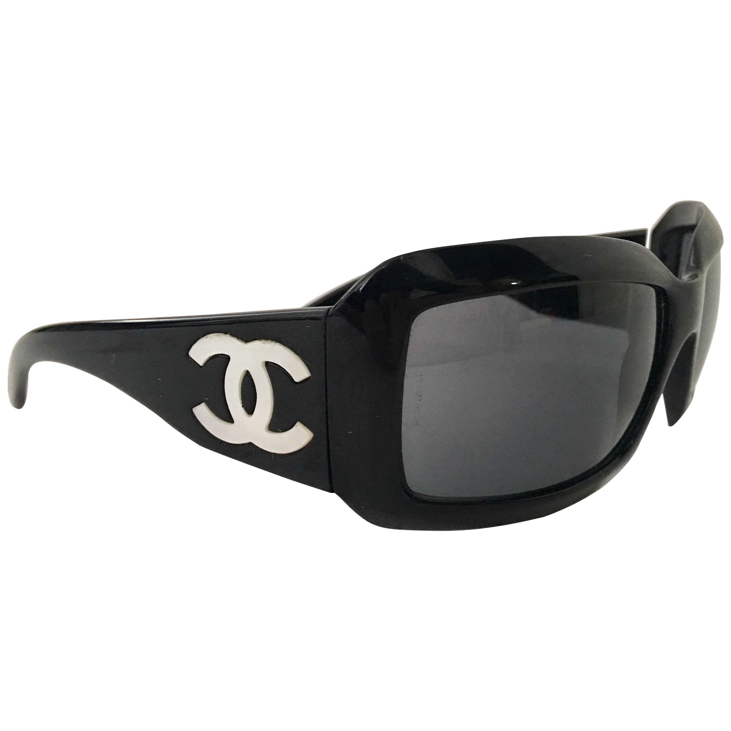 Pre-Owned Chanel Mother of Pearl Square Sunglasses ($225) ❤ liked