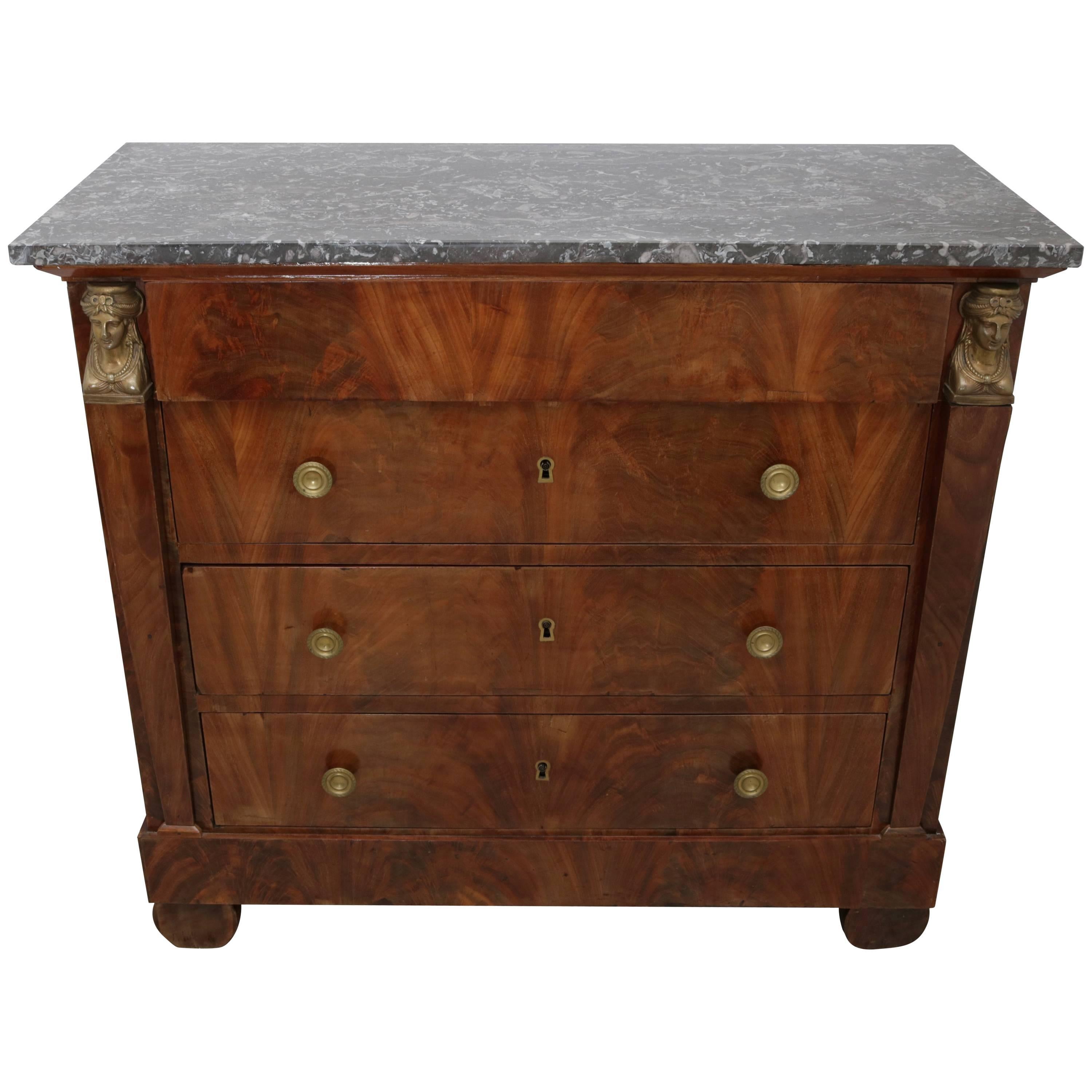 French Empire Chest of Drawers in Flame Mahogany and Marble, circa 1820s