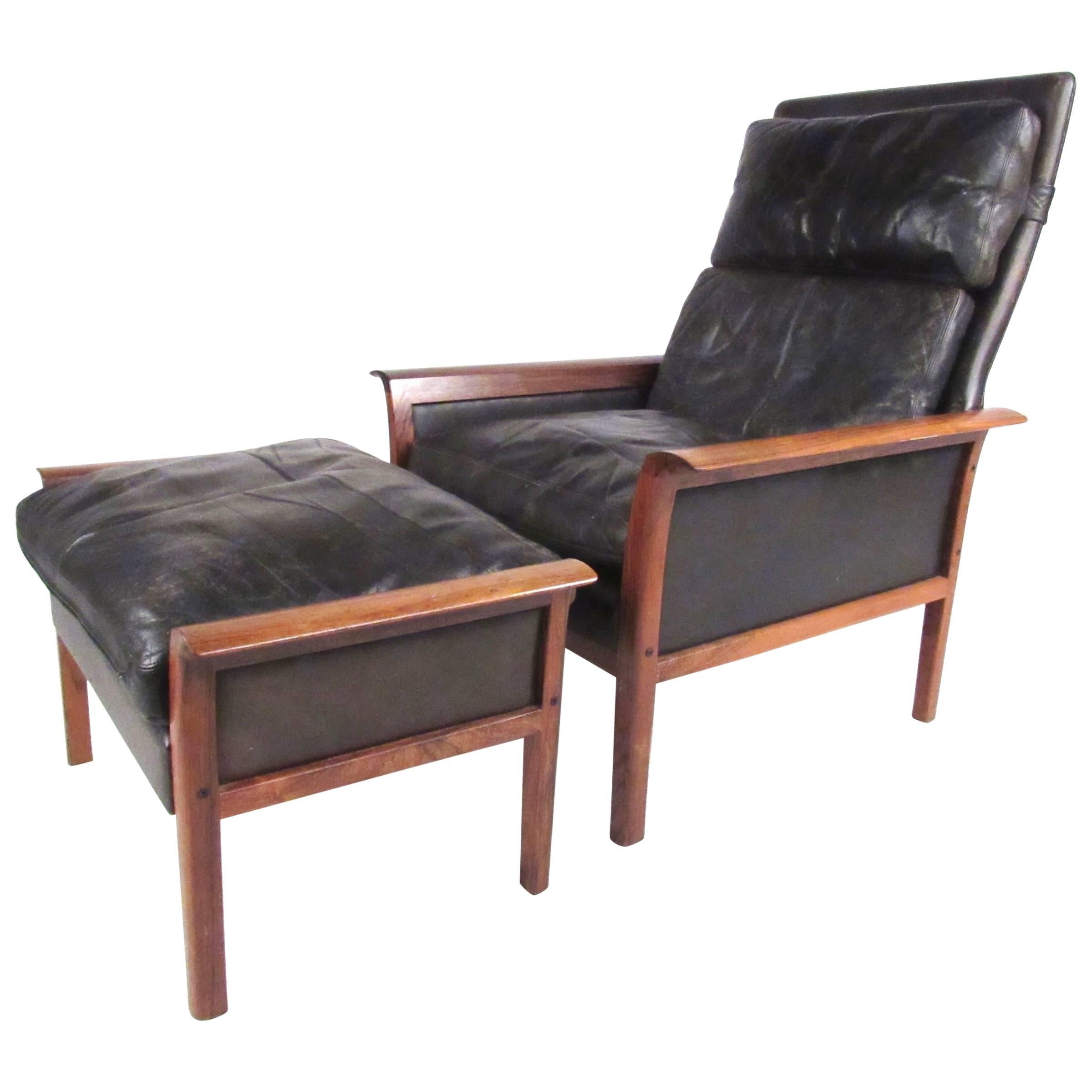 Model 924 Lounge Chair & Ottoman by Knut Sæter for Vatne Mobler en vente