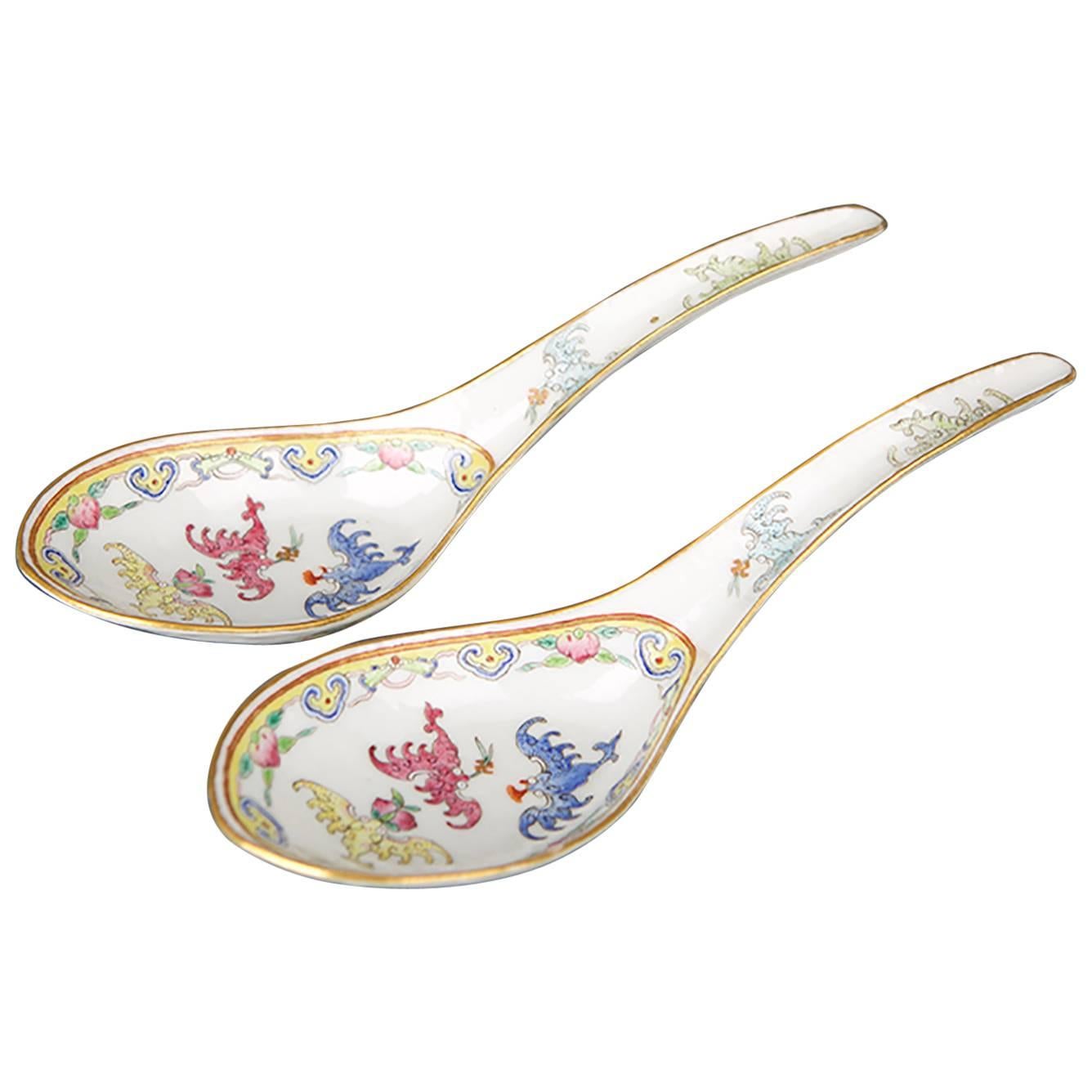 Pair of Chinese Porcelain Famille Rose Spoons with Five Bats, 19th Century For Sale