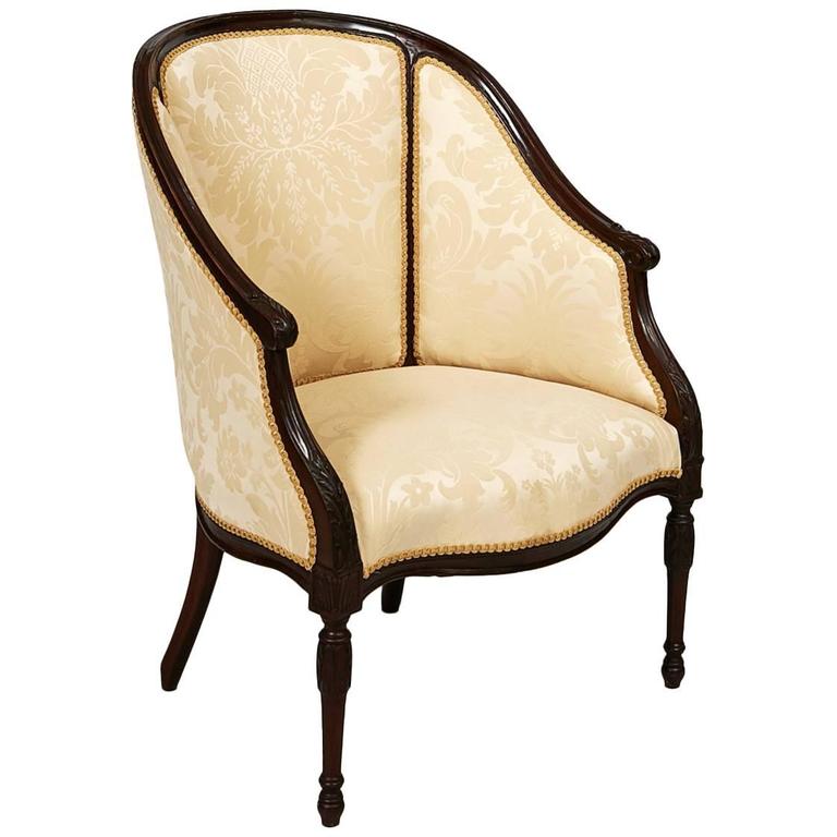 19th Century III Mahogany Hepplewhite Tub Chair For Sale at 1stDibs