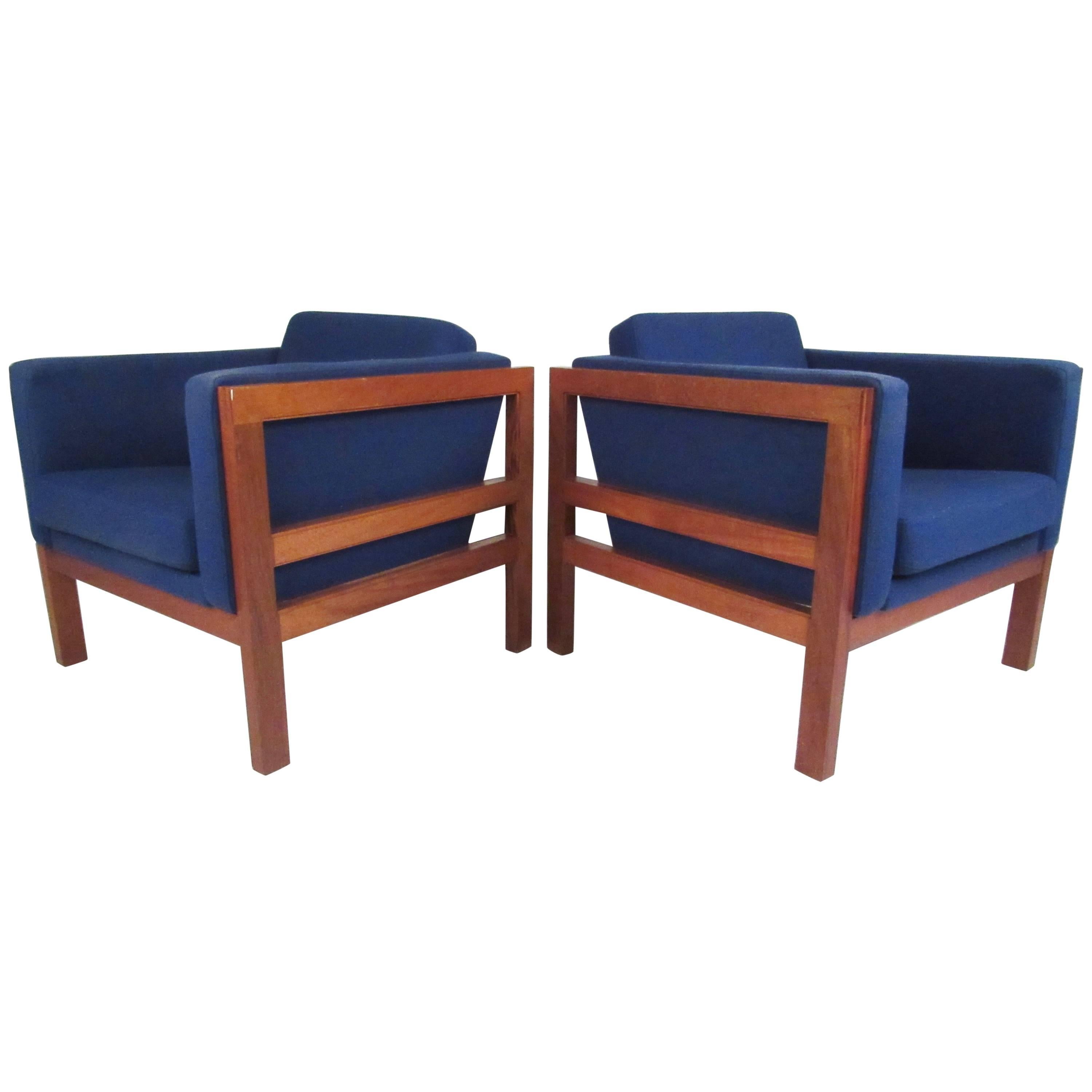 Pair of Scandinavian Modern Club Chairs by Otto Larsen for Ottsøborg Mobler