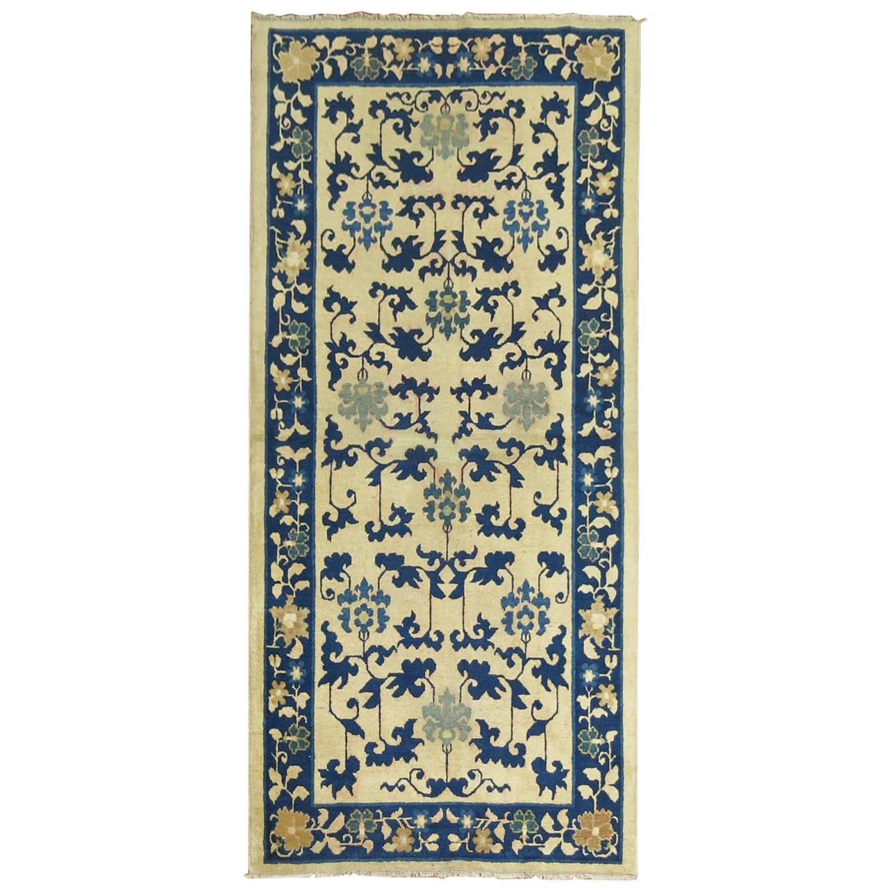 Ivory Blue Chinese 20th Century Throw Rug