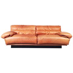 Italian Leather Sofa from the 1970s, Made by Saporiti