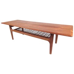 Tavolino danese di metà secolo in teak di Trioh Møbler