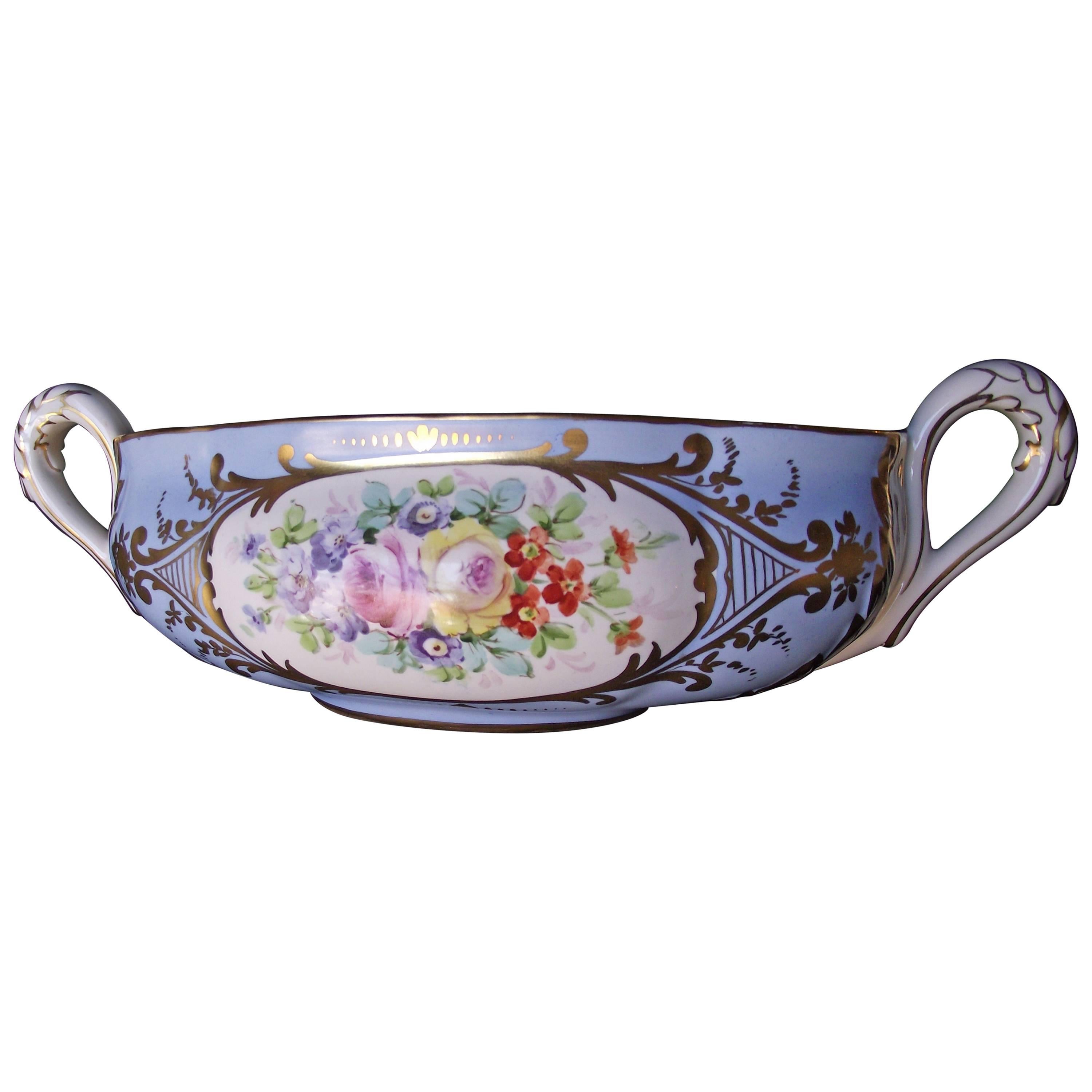 Blue Amoge Bowl with Gold Trim. Blue Center piece For Sale