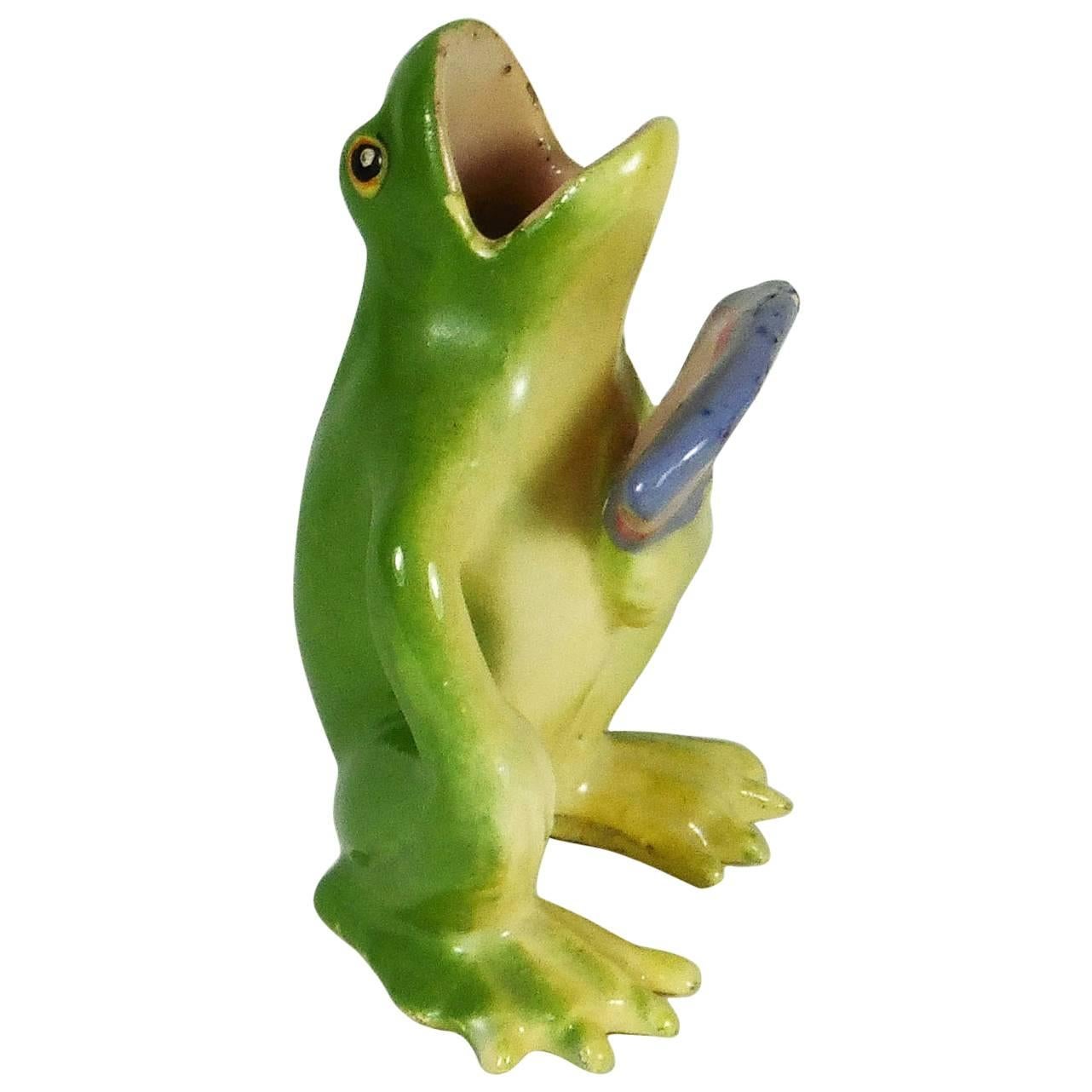 Majolica Frog with Fan Jerome Massier, circa 1900 For Sale