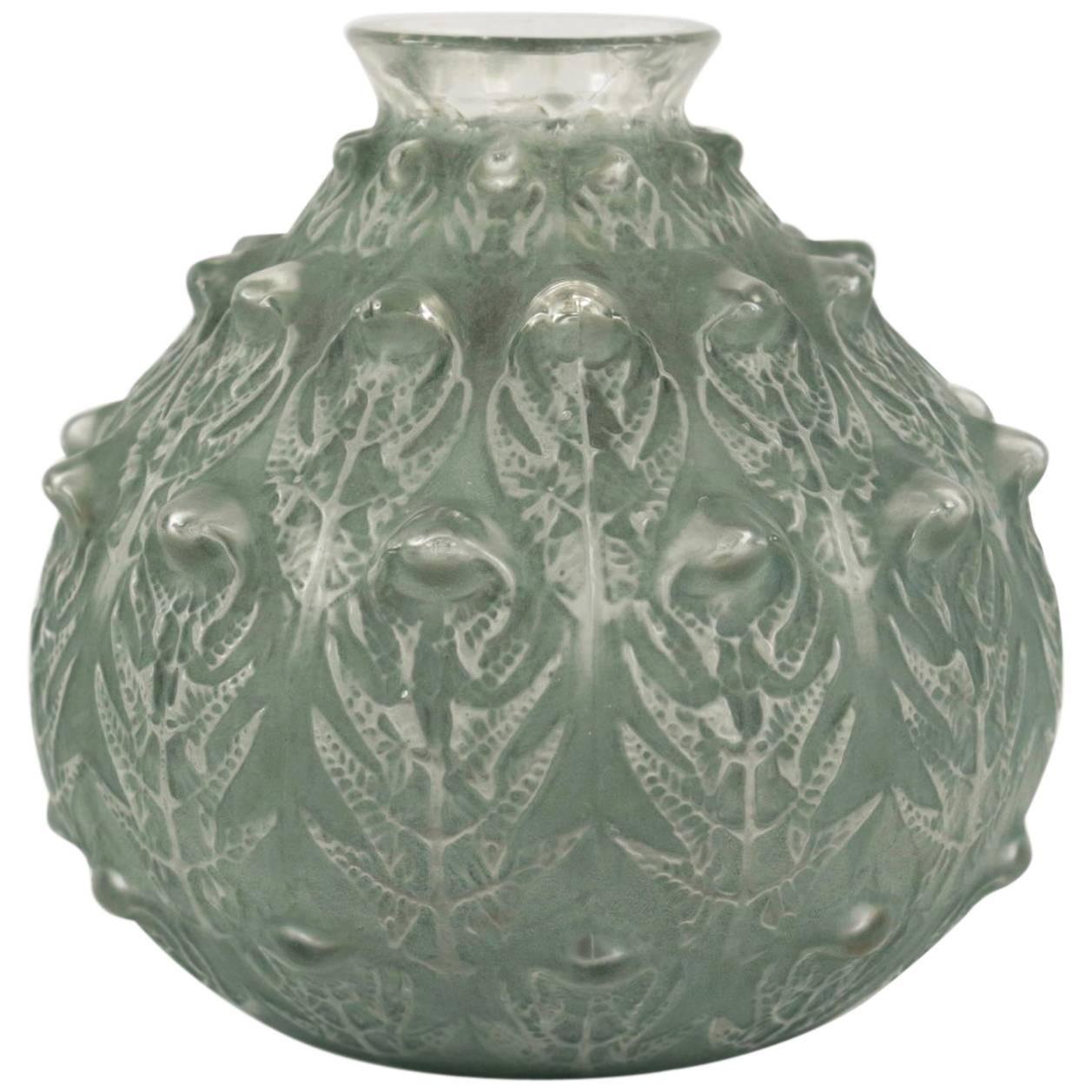 René Lalique "Fougères" Vase