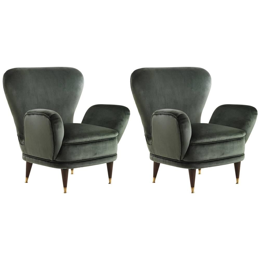 Elegant Pair of Armchairs Produced by Fratelli Boffi, Italy For Sale