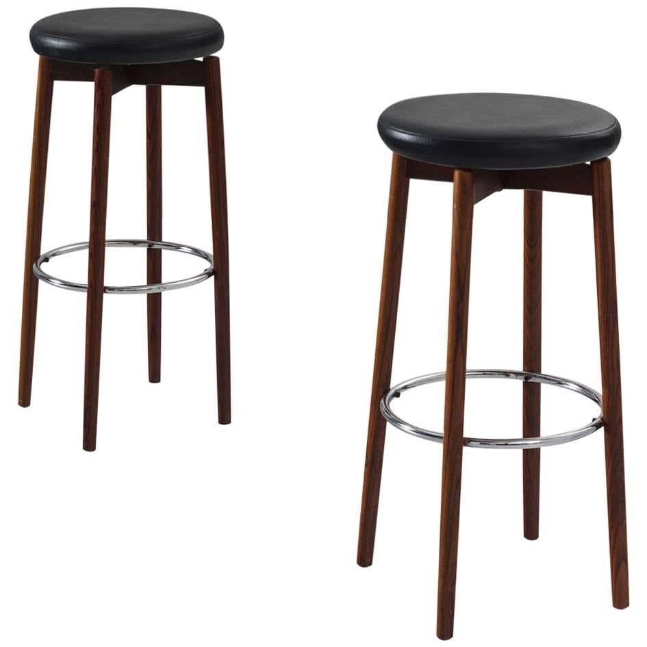 Set of Two Barstools in Faux Leather and Rosewood