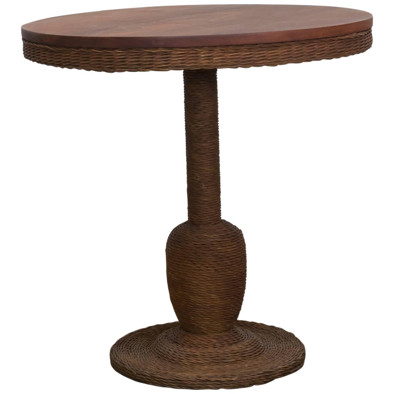1900 American Wicker and Wood Pedestal Table